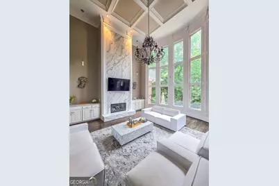 8190 Nesbit Ferry Road, Sandy Springs, GA 30350 - Photo 11