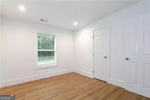 2130 Donald Lee Hollowell Pkwy NW, Atlanta, GA 30318 - Photo 11