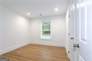 2130 Donald Lee Hollowell Pkwy NW, Atlanta, GA 30318 - Photo 17