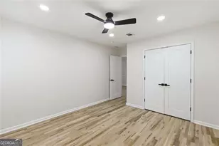 7170 Riverside Dr NW, Atlanta, GA 30328 - Photo 43