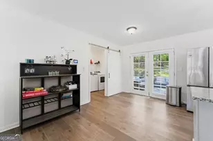 2725 Shoreland Dr SW, Atlanta, GA 30331 - Photo 7