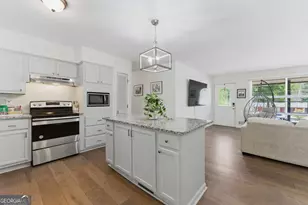 2725 Shoreland Dr SW, Atlanta, GA 30331 - Photo 13