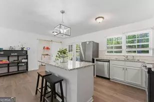 2725 Shoreland Dr SW, Atlanta, GA 30331 - Photo 15