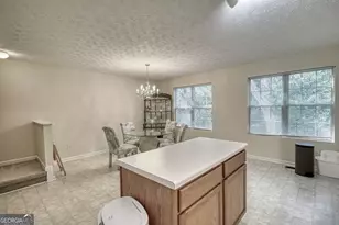 5687 Strathmoor Manor Cir, Lithonia, GA 30058 - Photo 11