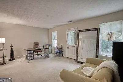 5687 Strathmoor Manor Circle, Lithonia, GA 30058 - Photo 5