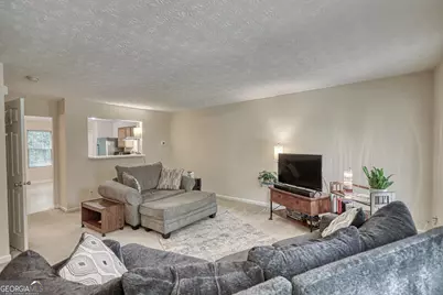 5687 Strathmoor Manor Circle, Lithonia, GA 30058 - Photo 7