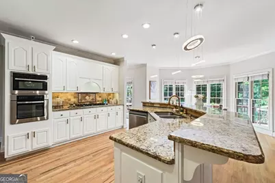 9170 Nesbit Lakes Drive, Alpharetta, GA 30022 - Photo 9