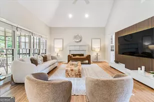 9170 Nesbit Lakes Dr, Alpharetta, GA 30022 - Photo 13
