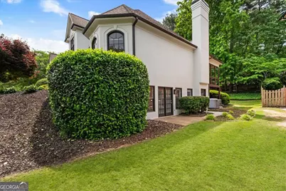9170 Nesbit Lakes Drive, Alpharetta, GA 30022 - Photo 21