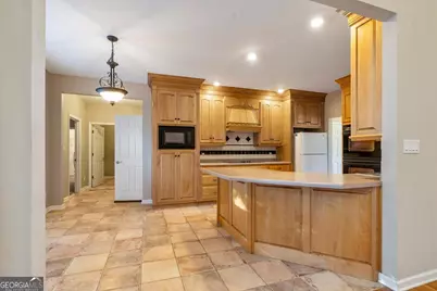 1628 Valley View Drive, Elberton, GA 30635 - Photo 11