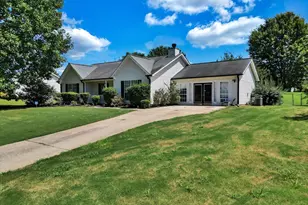 140 Greenleaf Dr, Hampton, GA 30228 - Photo 3