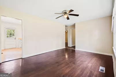 4150 Hanes Drive, Decatur, GA 30035 - Photo 5