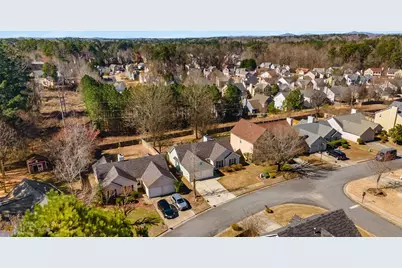 4209 Zephyrhills Drive NW, Acworth, GA 30101 - Photo 11