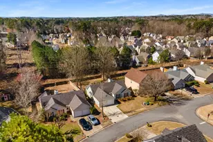 4209 Zephyrhills Dr NW, Acworth, GA 30101 - Photo 11