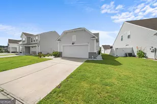 215 Crabapple Cir, Port Wentworth, GA 31407 - Photo 3