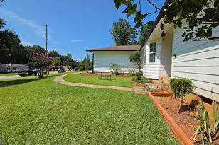 285 Nectarine Dr, Newnan, GA 30265 - Photo 9