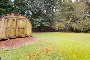 303 Jonaquil Ave, Auburn, GA 30011 - Photo 19