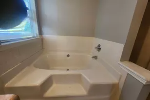 5748 Wellborn Creek Dr, Lithonia, GA 30058 - Photo 5