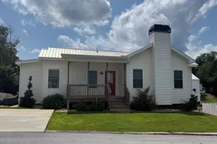 618 Liberty Overloo, Gainesville, GA 30501 - Photo 1