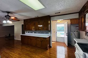 191 Smith Ave, Reidsville, GA 30453 - Photo 5