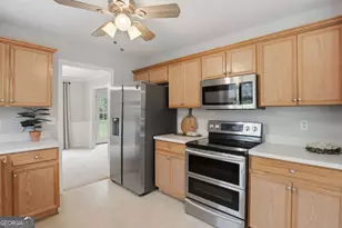 8790 Bay Creek Ln, Gainesville, GA 30506 - Photo 3