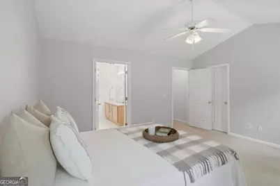 8790 Baycreek Ln, Gainesville, GA 30506 - Photo 13