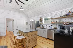 121 Waterfalls Wy, Clarkesville, GA 30523 - Photo 9