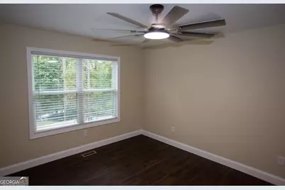 205 Gumlog Drive, Lavonia, GA 30553 - Photo 9