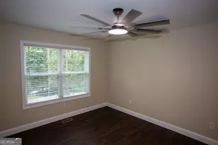 205 Gumlog Dr, Lavonia, GA 30553 - Photo 9