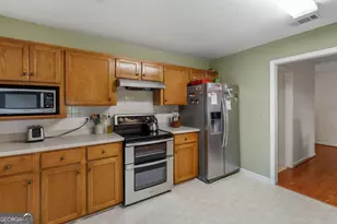 135 Hawthorne Dr, Guyton, GA 31312 - Photo 11