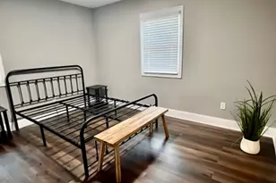 2752 Santa Barbara Dr NW, Atlanta, GA 30318 - Photo 15