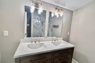 2752 Santa Barbara Dr NW, Atlanta, GA 30318 - Photo 11