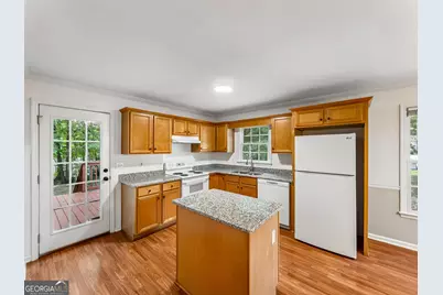373 Deertrigger Landing, Athens, GA 30605 - Photo 9