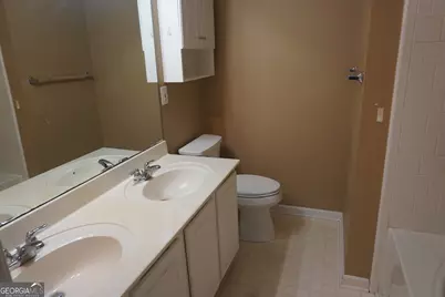 71 Highoak Drive NE #BLDG 13, Marietta, GA 30066 - Photo 15