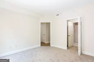 1075 Peachtree Walk NE, Atlanta, GA 30309 - Photo 17