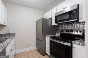 1075 Peachtree Walk NE, Atlanta, GA 30309 - Photo 11