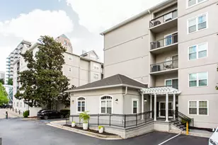 1075 Peachtree Walk NE, Atlanta, GA 30309 - Photo 25