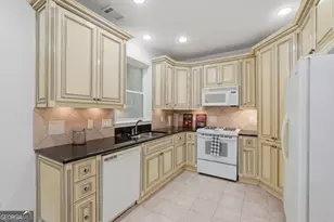 1340 Eryn Cir, Suwanee, GA 30024 - Photo 51