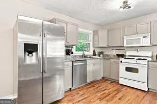1960 Frank Ln SE, Marietta, GA 30060 - Photo 13