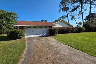 227 Colonial Dr, Baxley, GA 31513 - Photo 5