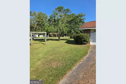 227 Colonial Drive, Baxley, GA 31513 - Photo 7