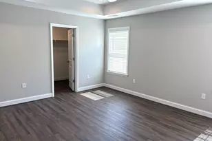 221 Buckingham Parc Cir, East Dublin, GA 31027 - Photo 9