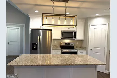 221 Buckingham Parc Circle, East Dublin, GA 31027 - Photo 5