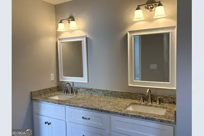 221 Buckingham Parc Circle, East Dublin, GA 31027 - Photo 11
