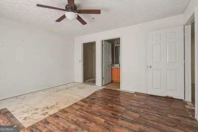 2202 Fairington Village Drive, Lithonia, GA 30038 - Photo 17