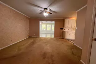 108 Skyline Dr, Barnesville, GA 30204 - Photo 9