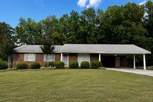 108 Skyline Dr, Barnesville, GA 30204 - Photo 1