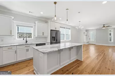 766 E Park Avenue, Savannah, GA 31401 - Photo 11