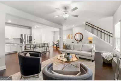 985 Shelnutt Drive, Marietta, GA 30060 - Photo 3