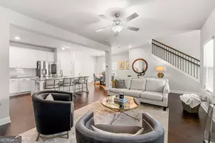 985 Shelnutt Dr, Marietta, GA 30060 - Photo 3